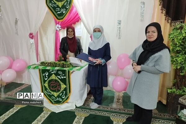 جشن عید مبعث در مدرسه شهدای کریتون یک و ۲ رودهن