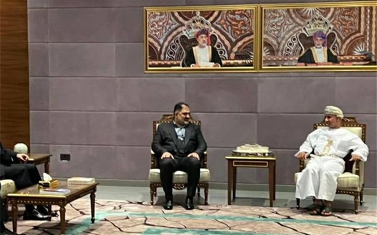 دریادار ایرانی به مسقط رفت