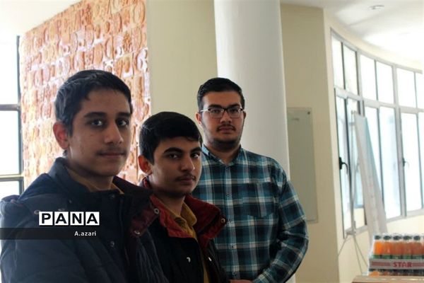 برگزاری جشن پایان نیمسال اول دبیرستان معارف