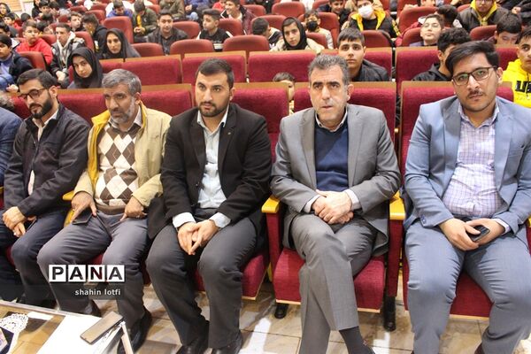 مراسم بدرقه کاروان زیارت اولی‌های دانش‌آموزی مشهد الرضا(ع)