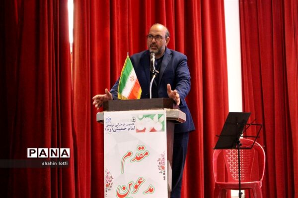 مراسم بدرقه کاروان زیارت اولی‌های دانش‌آموزی مشهد الرضا(ع)