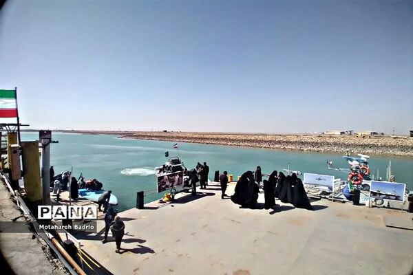 بازدید دانش‌آموزان مراکزاستعدادهای درخشان از مناطق عملیاتی جنوب