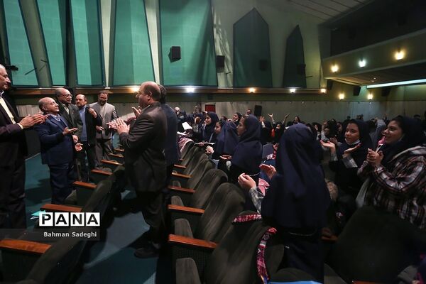 مراسم رونمایی از 10 مستند تلویزیونی خیرین مدرسه ساز شهر تهران