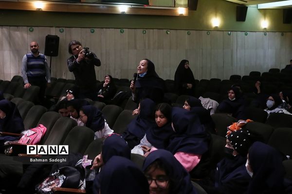 مراسم رونمایی از 10 مستند تلویزیونی خیرین مدرسه ساز شهر تهران