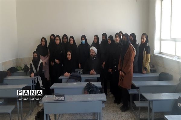 بازدید نمایند ترشیز از دبیرستان های دخترانه کاشمر