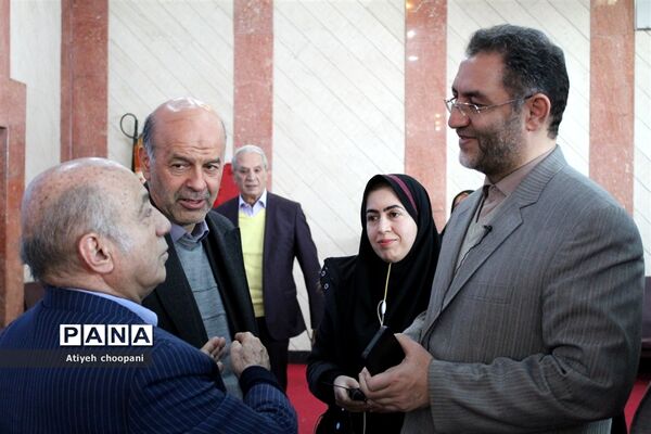 اکران ۱۰ مستند تلویزیونی خیرین مدرسه ساز شهر تهران