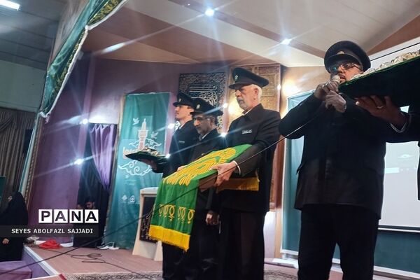 اولین روز از اردوی دانش‌آموزان زیارت اولی شهرستان‌های تهران