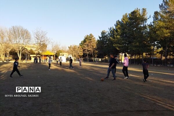 اولین روز از اردوی دانش‌آموزان زیارت اولی شهرستان‌های تهران