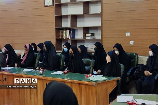 جلسه توجیهی مسابقات قرآن، عترت و نماز دانش‌آموزان برگزیده شهرستان خرّم بید