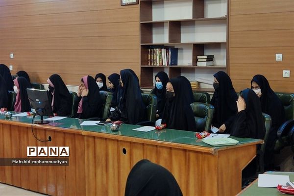 جلسه توجیهی مسابقات قرآن، عترت و نماز دانش‌آموزان برگزیده شهرستان خرّم بید