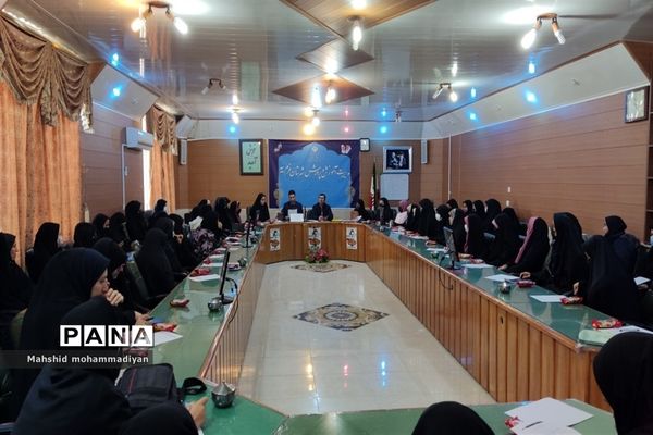 جلسه توجیهی مسابقات قرآن، عترت و نماز دانش‌آموزان برگزیده شهرستان خرّم بید