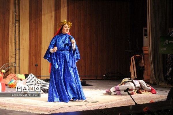 نمایش موزیکال و شاد شهر عروسک‌ها