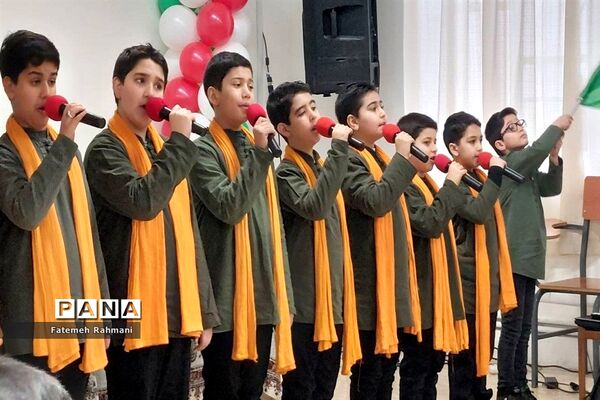 برگزاری یادواره  شهدا در دبیرستان فرزانگان ۸