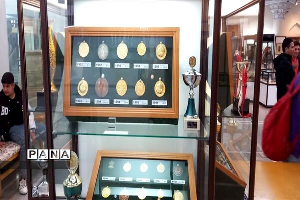 برگزاری اردوی دانش‌آموزان دبیرستان شمس تبریزی نظرآباد از موزه و برج طغرل