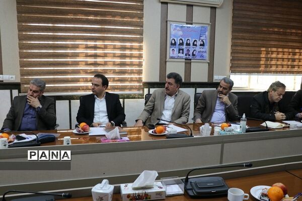 برگزاری جلسه شورای آموزش و پرورش درسالن همایش آموزش و پرورش ناحیه 2 شهرری