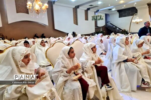 مراسم جشن تکلیف دانش‌آموزان منطقه احمدآباد مستوفی