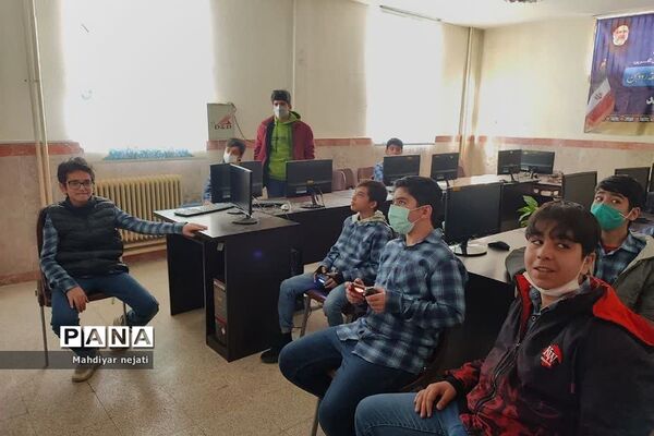 برگزاری جام مسابقات دیجیتالی با عنوان جانبازان پرافتخار در مدرسه شهید بهشتی رودهن