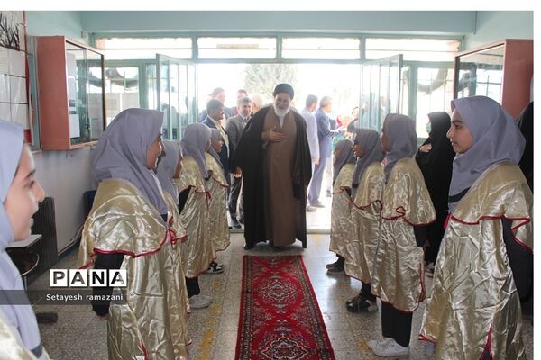 افتتاحیه مدرسه خیرساز سه کلاسه الحاقی مدرسه سامنی  در روستای احمد آباد بهارستان 2