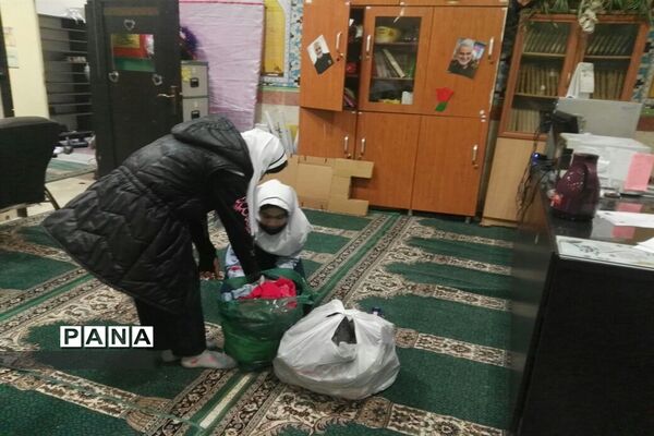 پویش همدلی و مهربانی، «برای هموطن کاری کنیم» در دبستان حضرت  آیت الله خامنه‌ای