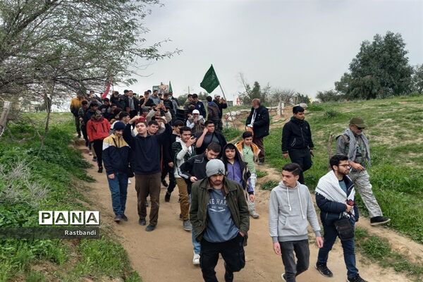 بازدید دانش‌آموزان منطقه ۱۳ از یادمان فتح‌المبین