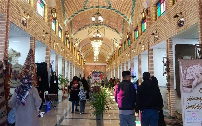 برگزاری نمایشگاه عفاف و حجاب در شهرستان قرچک/فیلم