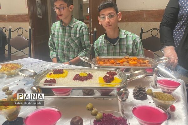 جشنواره غذا مدرسه استعدادهای درخشان شهید بهشتی ناحیه یک ری