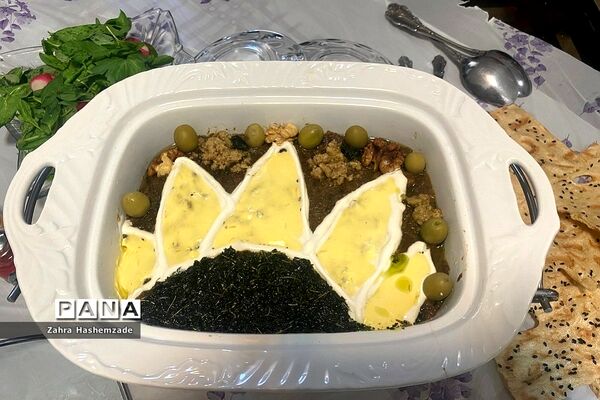 جشنواره غذا مدرسه استعدادهای درخشان شهید بهشتی ناحیه یک ری