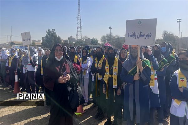 تداوم انقلاب با مانور بزرگ یاوران انقلاب پیشتاز ناحیه یک اهواز