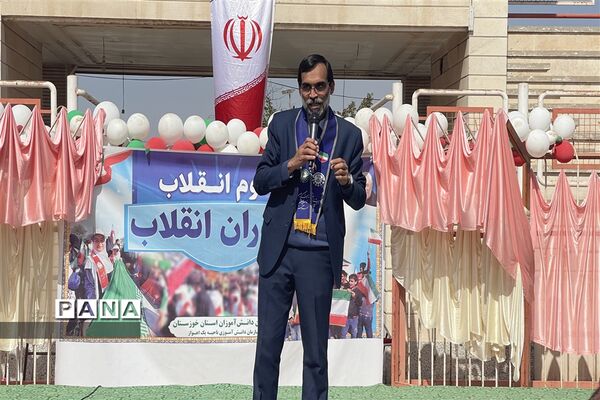 تداوم انقلاب با مانور بزرگ یاوران انقلاب پیشتاز ناحیه یک اهواز