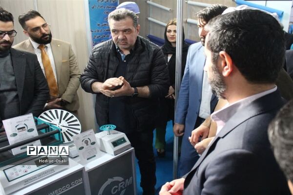 اولین نمایشگاه تخصصی تجهیزات پزشکی و دانش‌ بنیان شهرستان اسلامشهر
