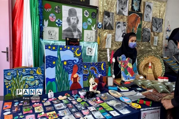دومین روز نمایشگاه دستان پرتوان دختران سرزمین من در ملارد