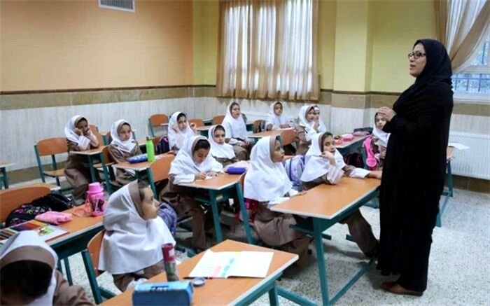 گواهینامه صلاحیت حرفه‌ای، شرط معلمی در تمام مدارس