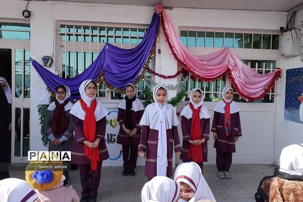 برگزاری اعیاد شعبانیه در مدارس رودهن