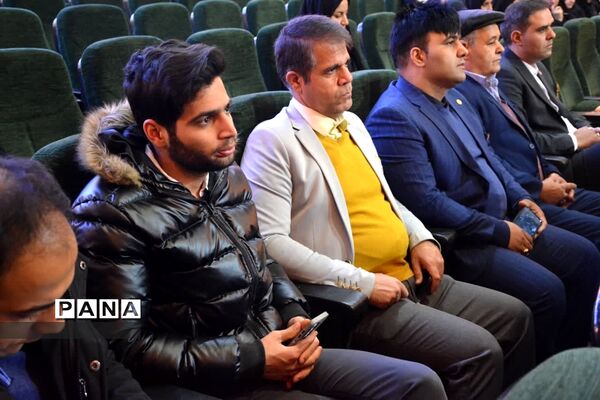 آیین کلنگ‌زنی دو باب مدرسه و تکریم محسن معظمی‌پور خیر نیک‌اندیش در شهرستان خمینی شهر