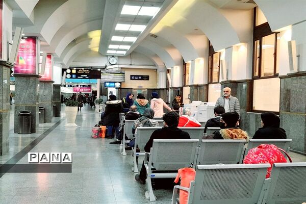 اعزام دانش‌آموزان دختر البرزی به اردوی زیارت اولی مشهد مقدس