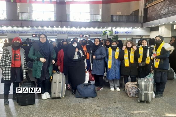 اعزام دانش‌آموزان دختر البرزی به اردوی زیارت اولی مشهد مقدس