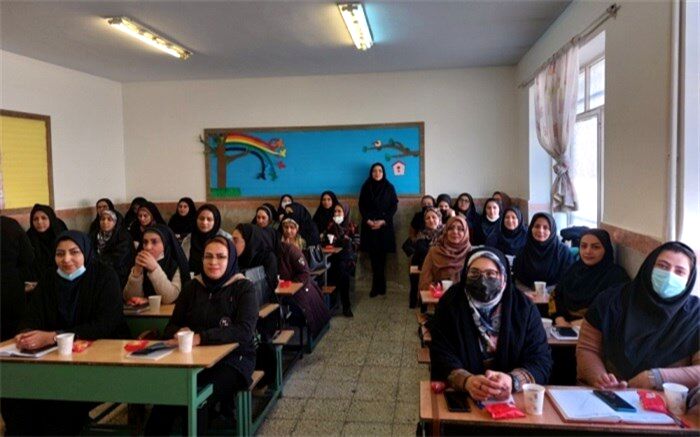 یکی از اهداف کارگاه‌های سوادآموزی، پیشرفت در زمینه‌های آموزشی و کیفیت‌بخشی است