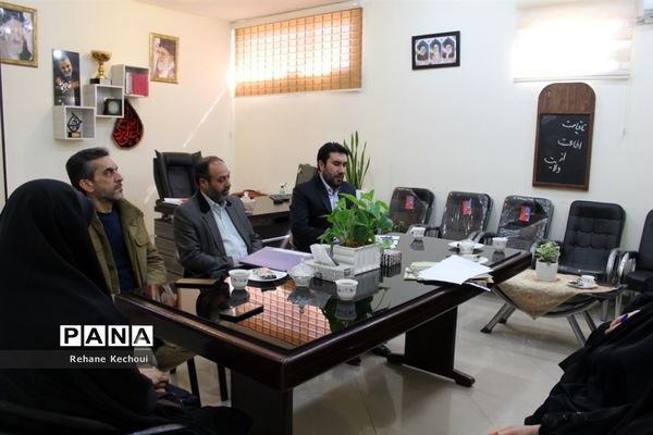 جلسه انجمن و اولیا شهر جوادآباد