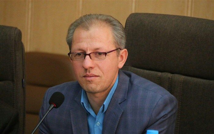 بازارچه خیریه توانمندی‌های دانش‌آموزان استثنایی استان سمنان برپا شد / فیلم