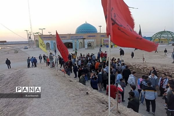 بازدید دانش‌آموزان منطقه ۱۳ از یادمان شلمچه