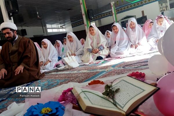 برگزاری باشکوه جشن تکلیف دانش‌آموزان  در مدرسه دانا