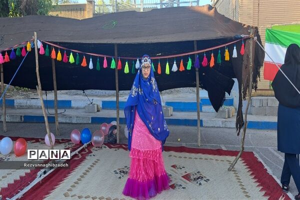 برپایی بازارچه کسب و کار دانش‌آموزی در آموزشگاه فضیلت شوشتر