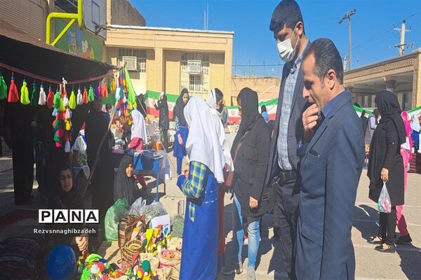برپایی بازارچه کسب و کار دانش‌آموزی در آموزشگاه فضیلت شوشتر