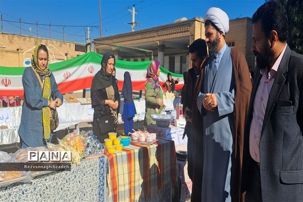 برپایی بازارچه کسب و کار دانش‌آموزی در آموزشگاه فضیلت شوشتر