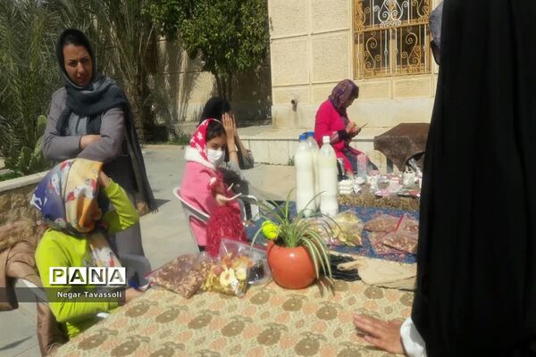 برگزاری نمایشگاه فروش صنایع‌دستی دانش‌آموزان در اداره فرهنگ و ارشاد