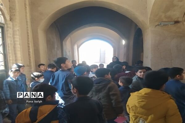 بازدید از بافت تاریخی شهرستان بافق