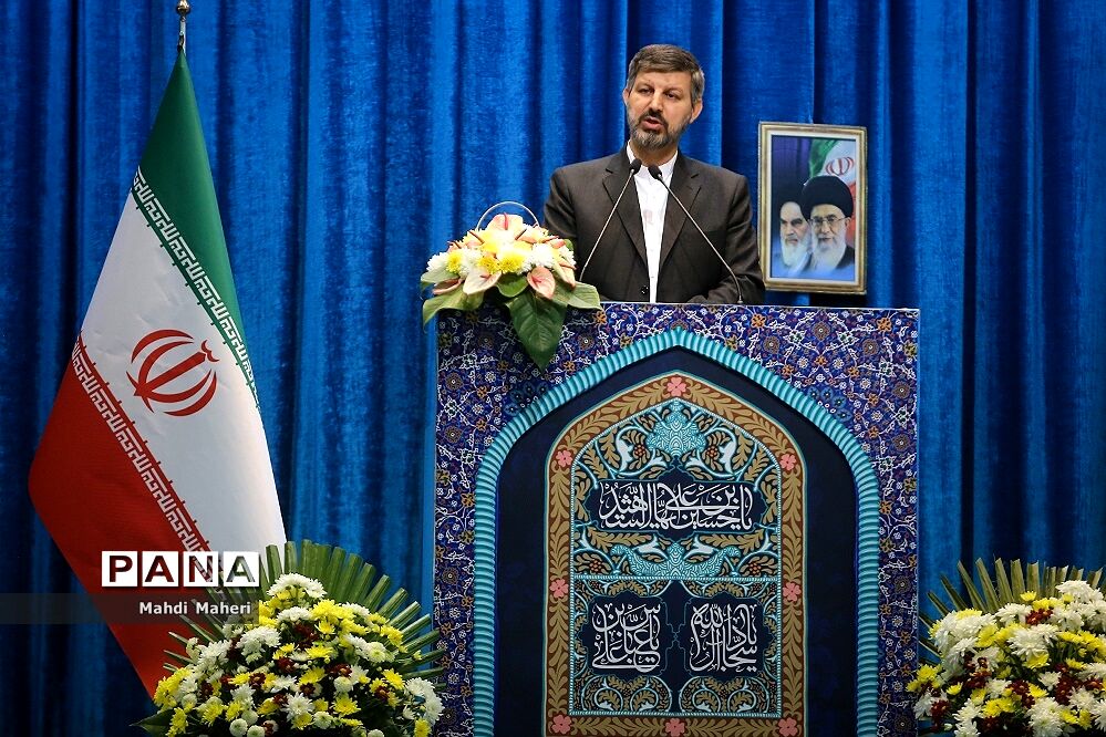 سخنرانی معاون پرورشی و فرهنگی وزیر آموزش و پرورش پیش از خطبه‌های نماز جمعه و افتتاح کانون‌ دانش‌آموزی نماز جمعه شهر تهران