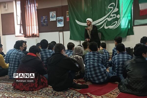 جشن میلاد سرداران کربلا و اعیاد شعبانیه در دبیرستان شهید بهشتی رودهن