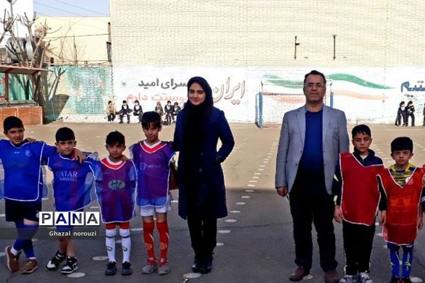 برگزاری المپیاد درون مدرسه‌ای در دبستان کشاورز بهارستان ۲