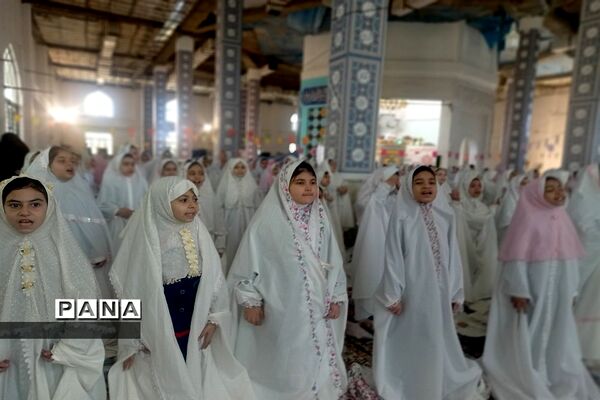 جشن تکلیف دانش‌آموزان دبستان دخترانه نیایش شهرستان قدس